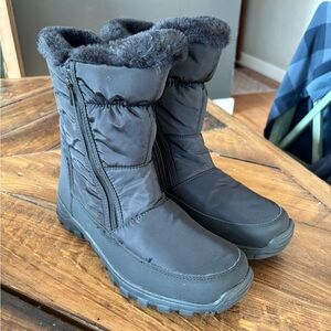 Women's Black Winter Boots